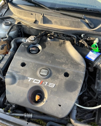 Seat Leon cena 6400 przebieg: 215615, rok produkcji 1999 z Września małe 562